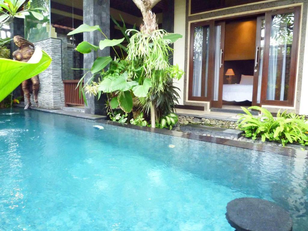 Taman Sari Bali Villas Kerobokan Rum bild