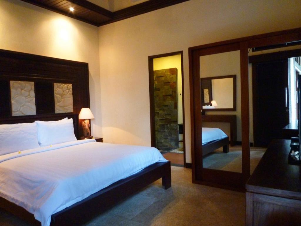 Taman Sari Bali Villas Kerobokan Rum bild