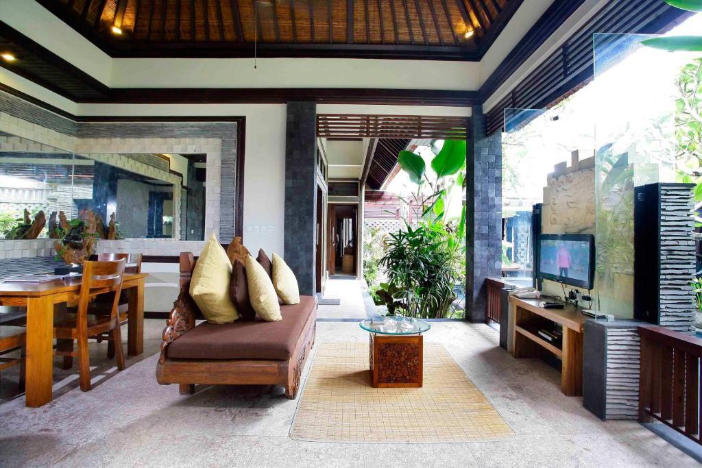 Taman Sari Bali Villas Kerobokan Rum bild
